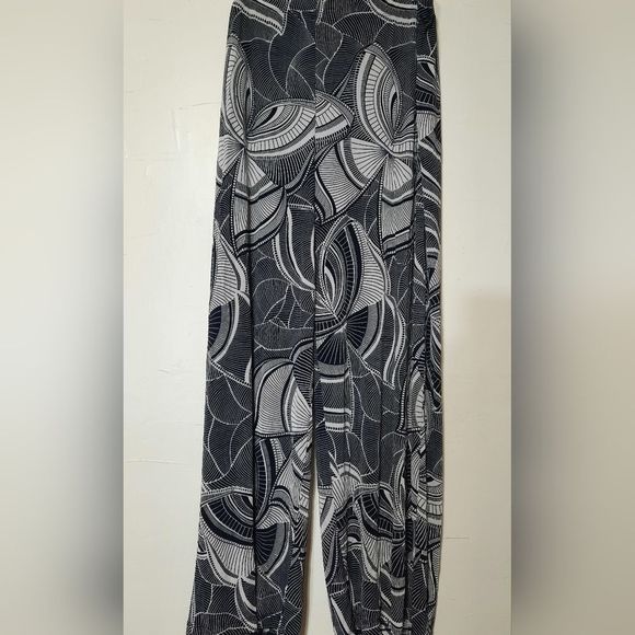 Travelers by Chicos black and white wide leg pants Chico size 3 - Picture 3 of 8